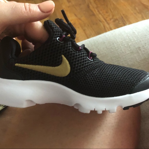 olive nike presto preschool